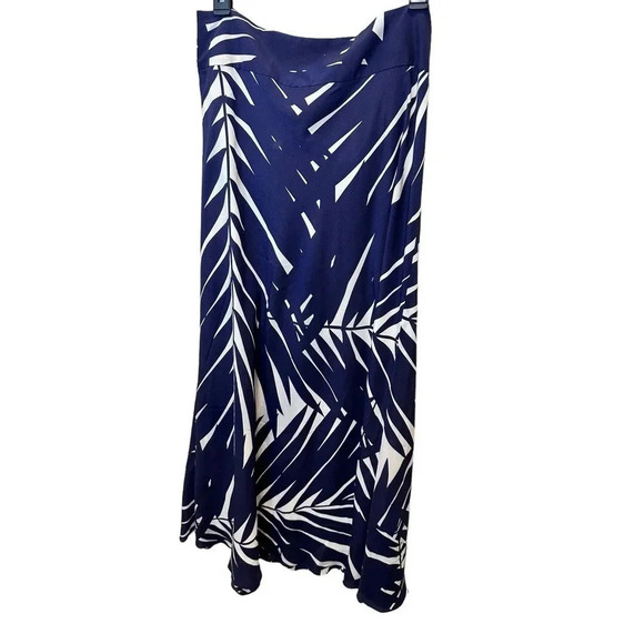 Banana Republic Women's Navy Blue Silk Leaf Maxi Skirt Size 10 - Picture 1 of 5